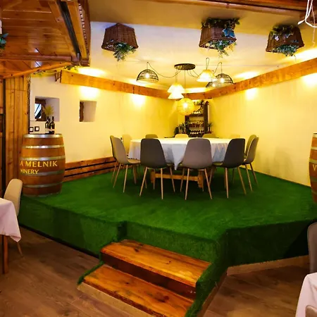 Hotel почивна станция - тец бобов дол Bistriza