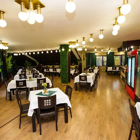 почивна станция - тец бобов дол Hotel *