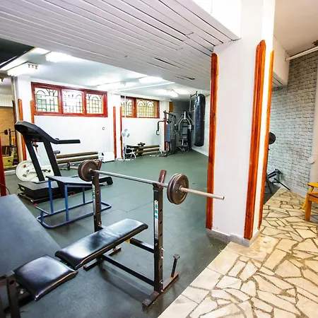 Hotel почивна станция - тец бобов дол